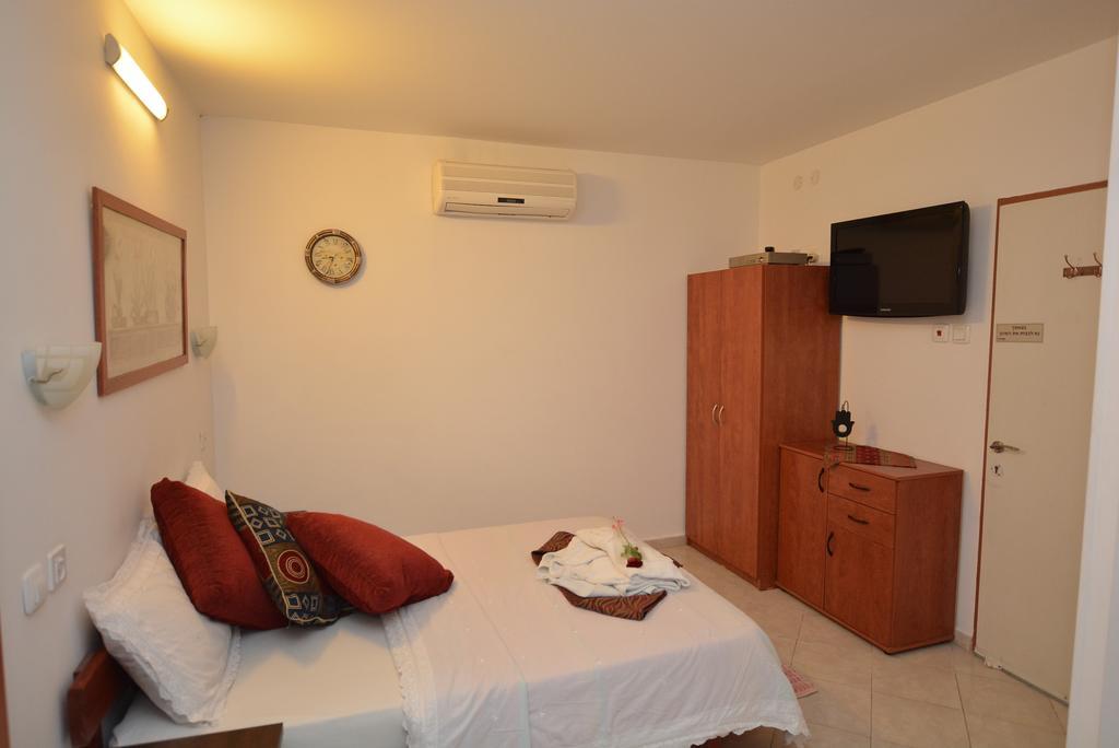 Mali Country Hospitality Hotel Eilat Buitenkant foto
